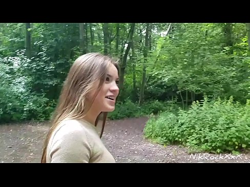 ❤️ ეველინას ვთავაზობდი, საჯარო ადგილას გავეხუმეთ! Მან თქვა დიახ. მერე ტრაკში ჩავურტყი და პირში გამოვდექი. მერე თვითონაც გაბრაზდა. სექსი ჩვენთან ❌